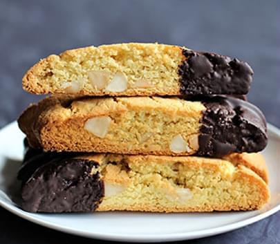 Macadamia Biscotti.